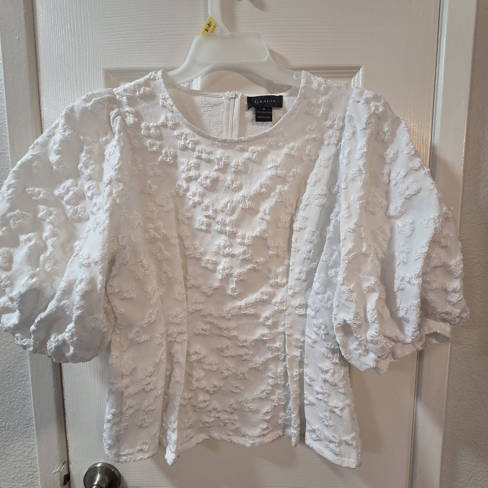 Gracia White Floral Textured Blouse